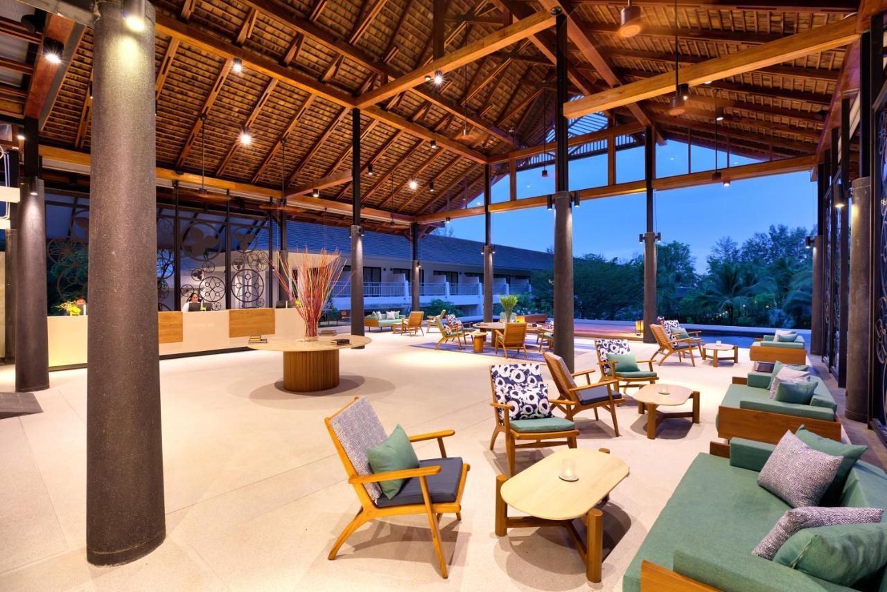 Outrigger Khao Lak Beach Resort - Sha Extra Plus المظهر الخارجي الصورة The lobby at the resort
