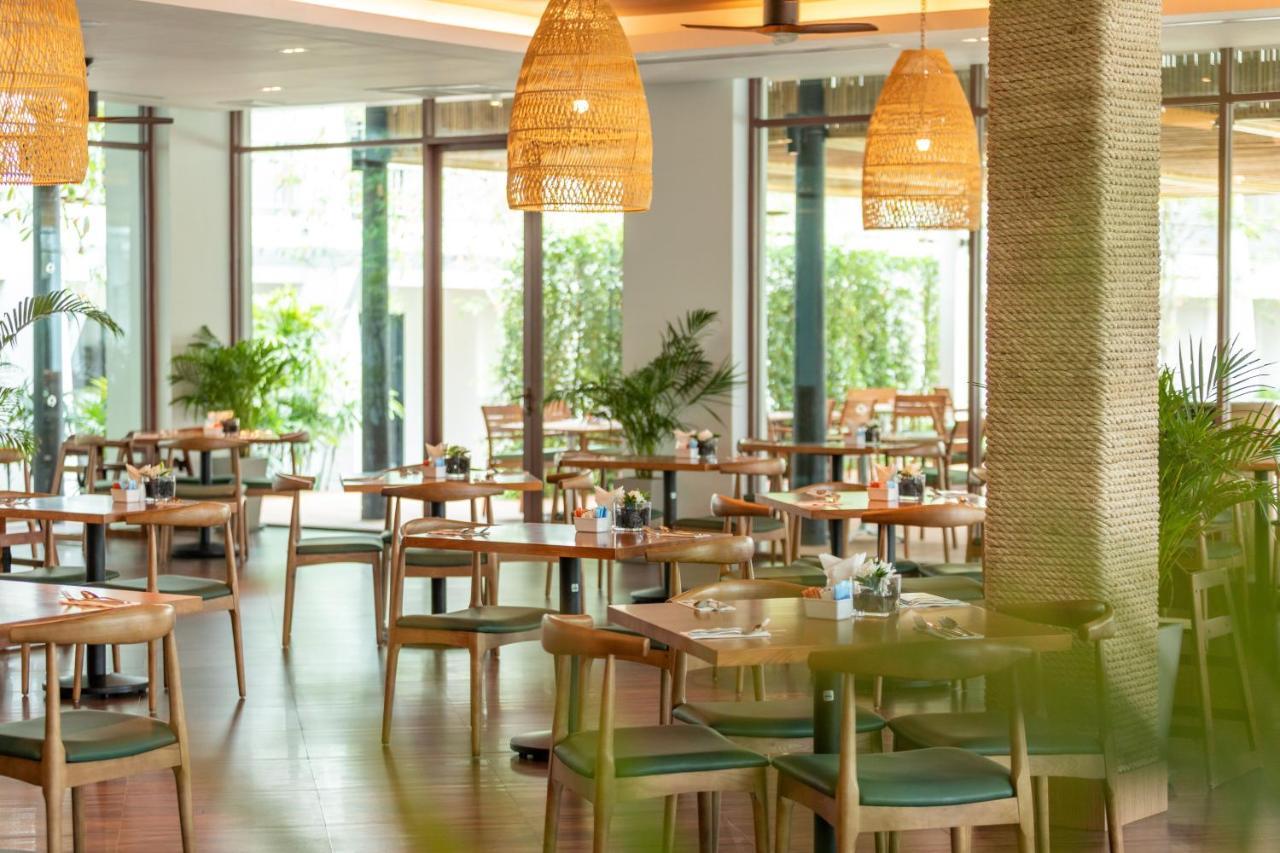 Outrigger Khao Lak Beach Resort - Sha Extra Plus المظهر الخارجي الصورة The restaurant